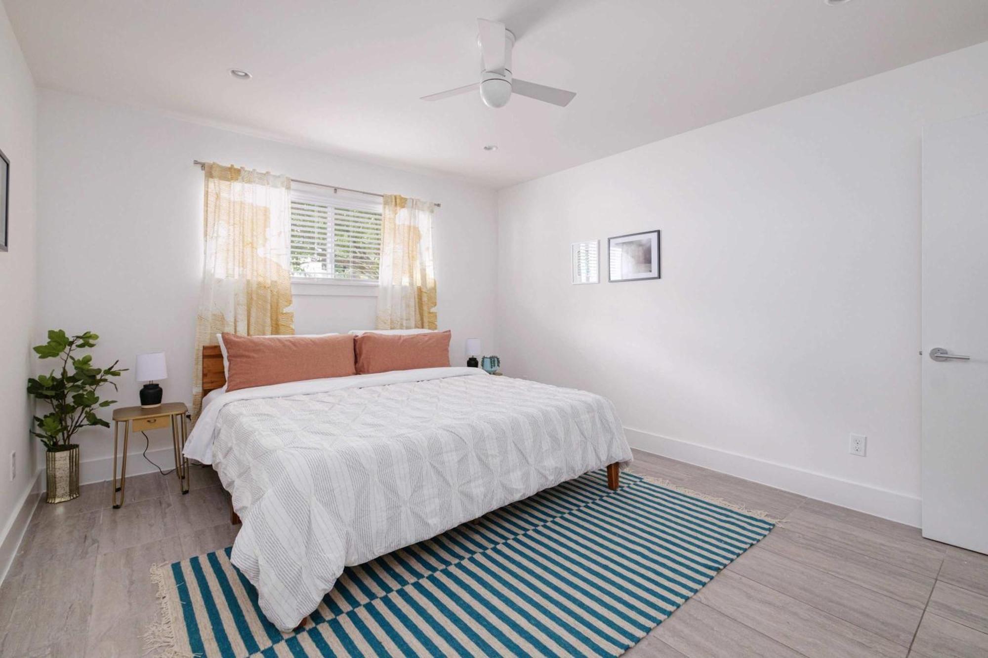 Chic Clarksville 2Br Condo Near Downtown ออสติน ภายนอก รูปภาพ