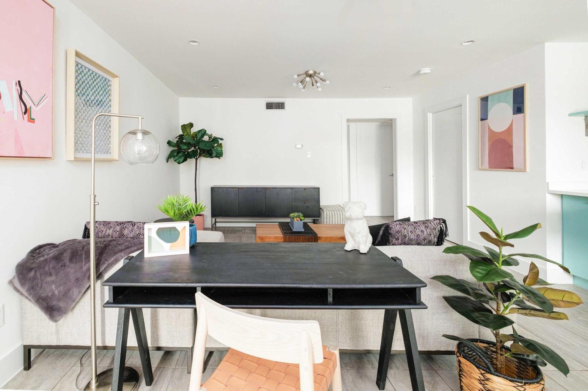 Chic Clarksville 2Br Condo Near Downtown ออสติน ภายนอก รูปภาพ